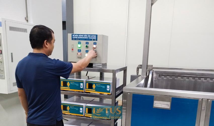 Bể tẩy rửa sóng siêu âm Lotus công suất 12000W